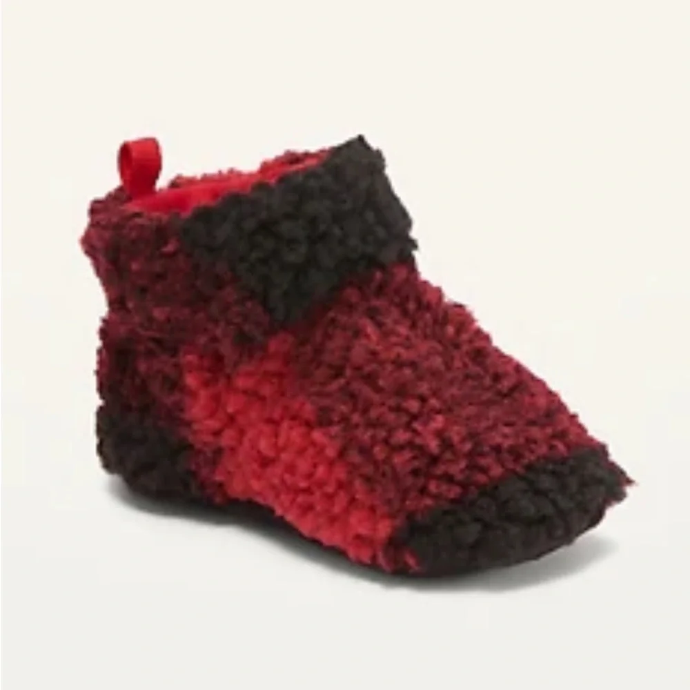 Old Navy Unisex Buffalo Check Crib Shoes Booties Slippers